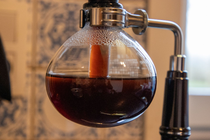 Syphon koffie zo goed als klaar