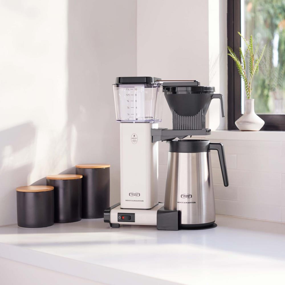 Moccamaster KBGT - Off-white - In de keuken